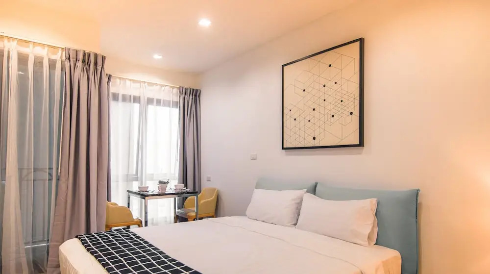 Roomme Hospitality The Rich Branch