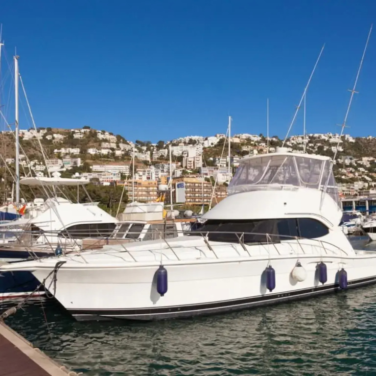 Marina 3 in Roses With 1 Bedrooms and 1 Bathrooms