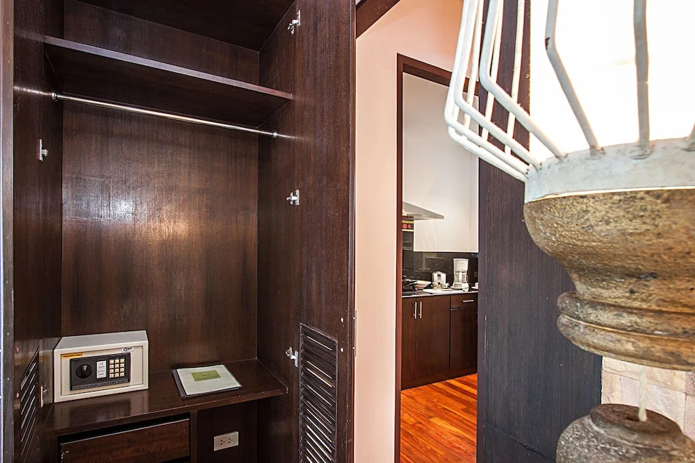 Nirano Villa 12 1 Bed
