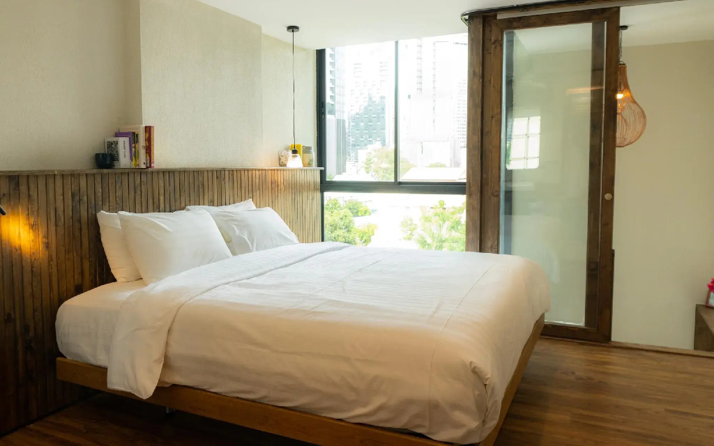 karaarom hotel