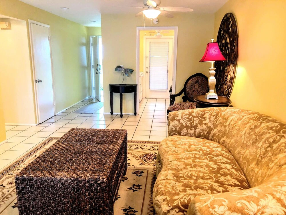 Olde Naples Condo #815