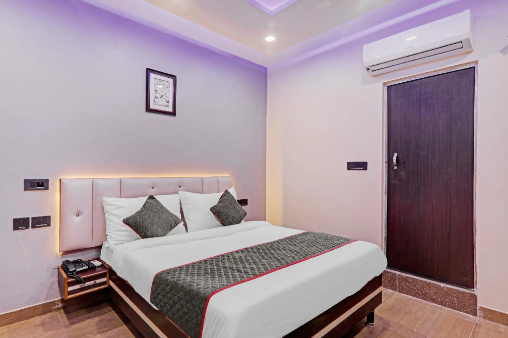 OYO Townhouse 579 Riddhi Regency