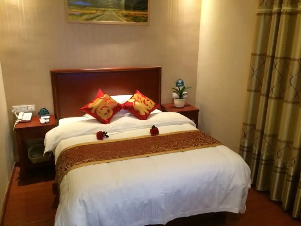 GreenTree Inn Suqian YiWu Business Center FuKang Avenue Express Hotel