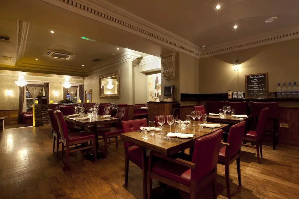 Harcourt Hotel