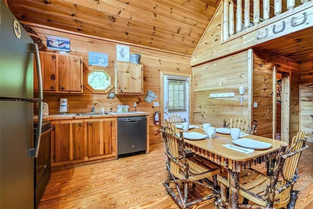 To Have And To Hold - One Bedroom Cabin
