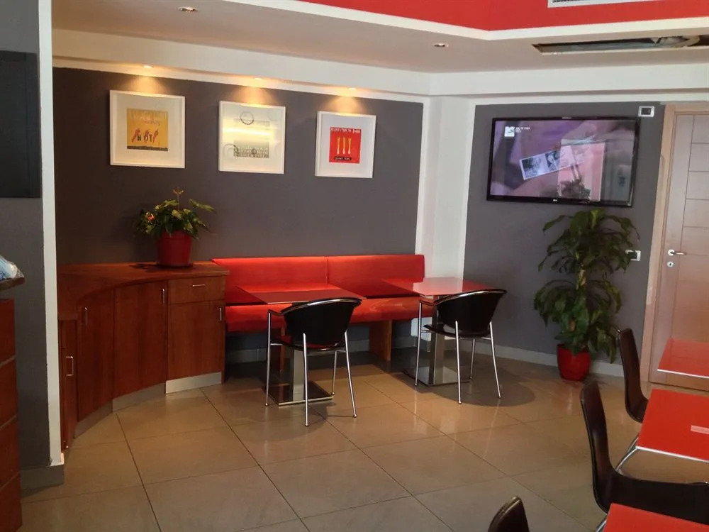 Hotel Domus Expo