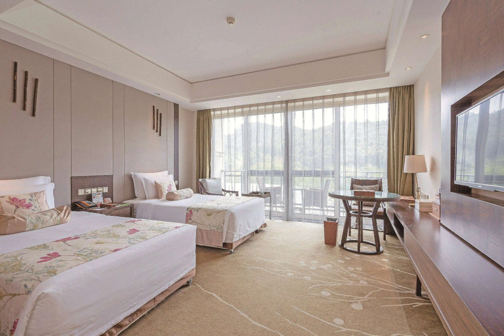 Howard Johnson By Wyndham Dongqian Lake Plaza Ningbo