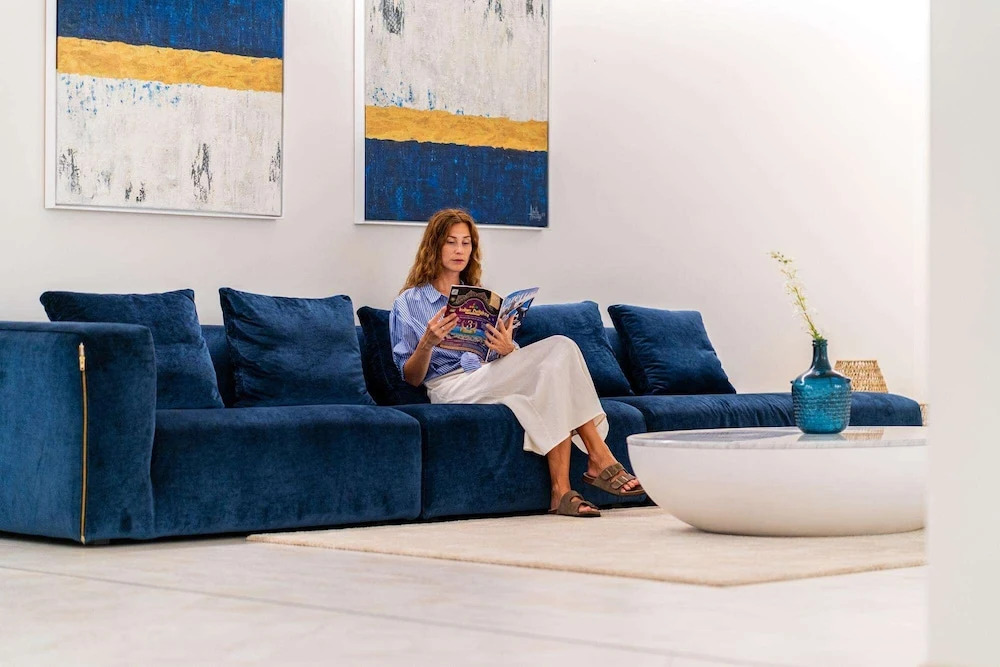 Royal Marina Suites Boutique Hotel