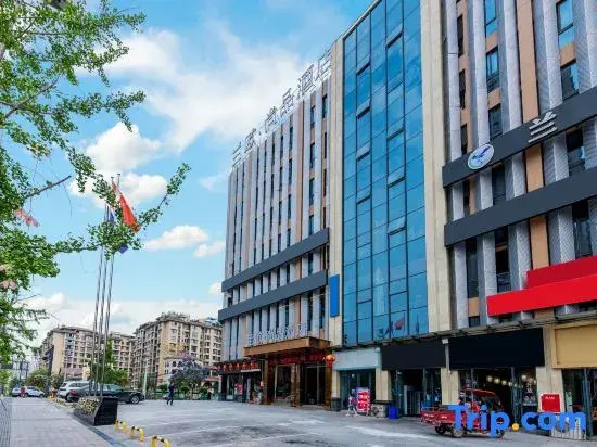 LanOuShangPin Hotel (Longhu Park Store, Yantan District, Zigong City)