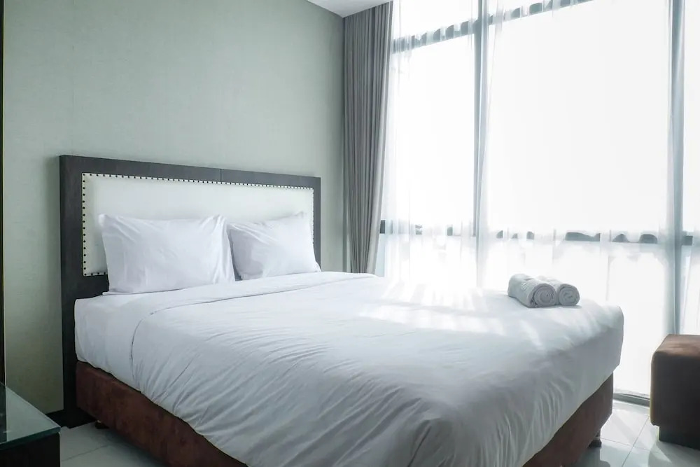 Vibrant Luxurious 2Br Apartment At Aryaduta Residence Connected To Cito Mall