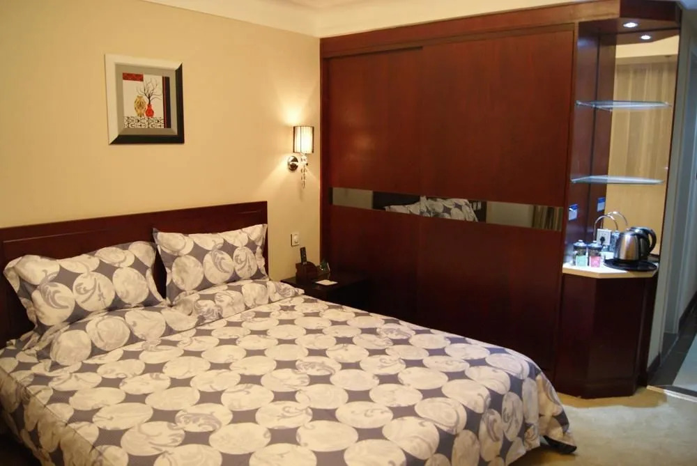 Jiayun Hotel