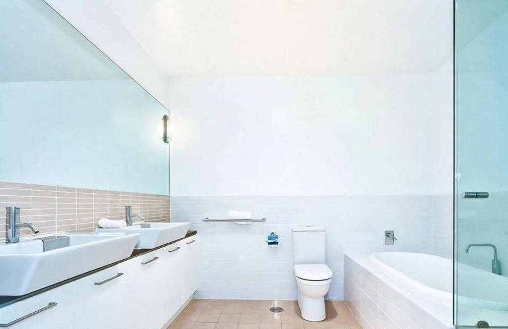 Breeze Apartments