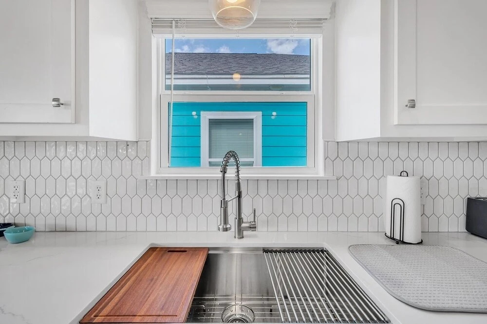 Just Beachy 3 Bedroom Home by RedAwning