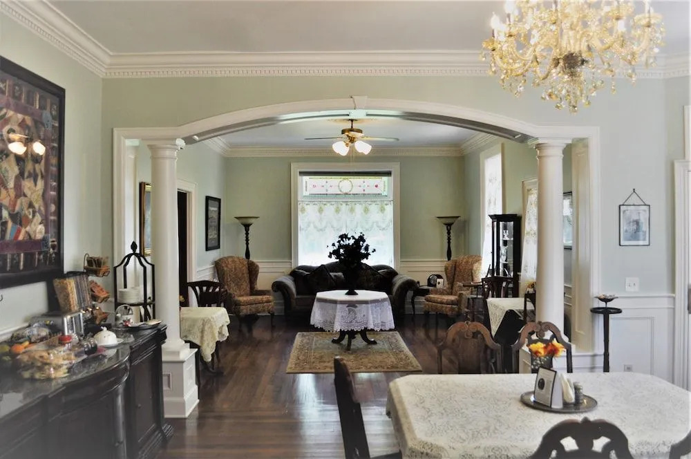Heber Senator Bed and Breakfast