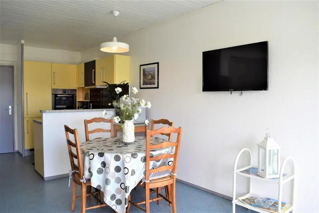 Appartement 2-4 pers VUE MER EXCEPTIONNELLE avec terrasse à PERROS-GUIREC - Ref 908