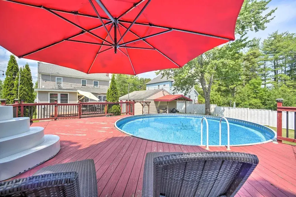 Stylish Suburban Getaway, 10 Miles to Royal Mtn!
