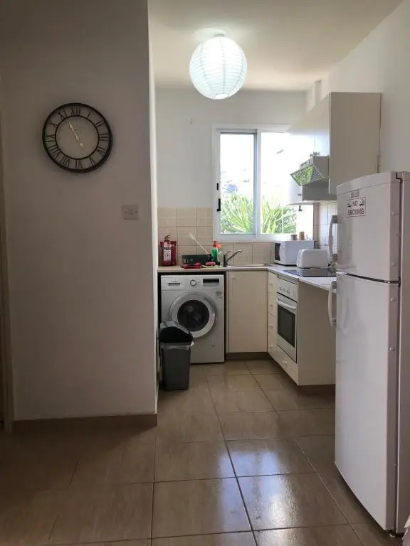 Sea view one bed apartment with pool in Peyia B7