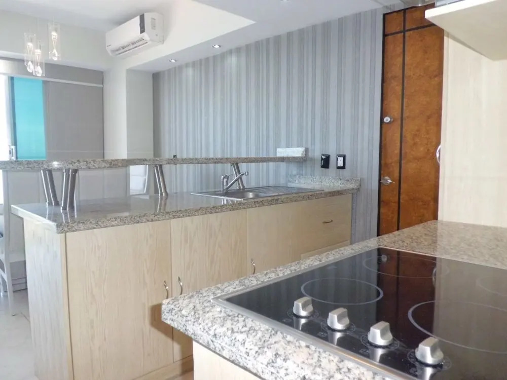Condo Royal 605