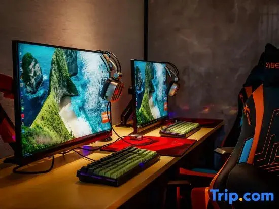 Monster E-sports Hotel (Cixi City Center Branch)