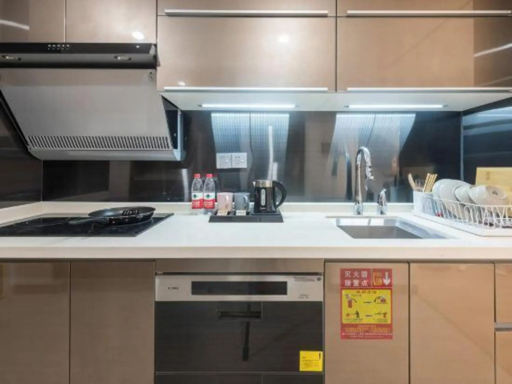 Four Seasons Loft International Hotel Apartment (Shenzhen Yihai City Mall)