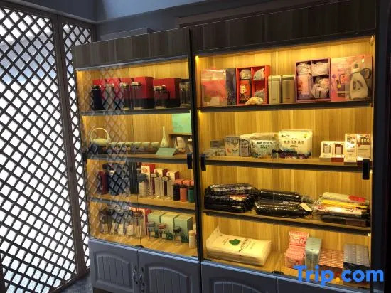 Grand Cozy Hotel (Nanjing University of the Arts Longjiang Subway Station Store)
