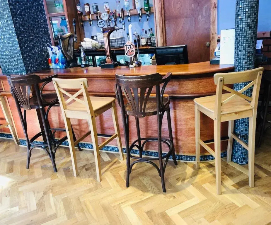 The Six Bells Hotel