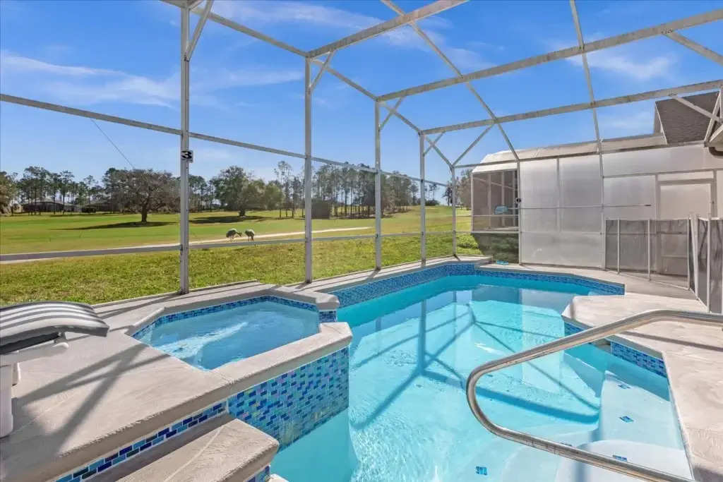 3 BR Highercombe Villa w/Spa & Golf Views, Davenport, US