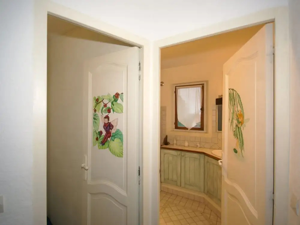 Sweet Holiday Home With a Large Lawn, Swimming Pool, Privacy and Close to Cute Villages
