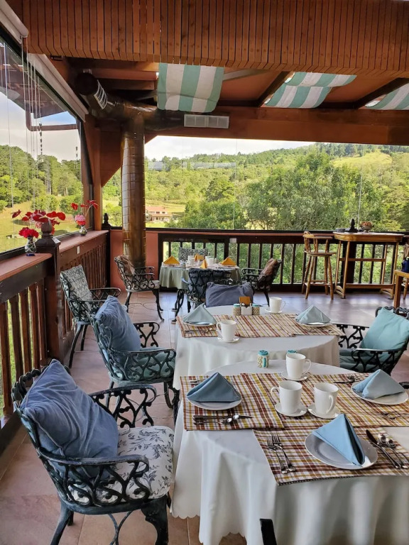 Finca Paraiso Mountain Retreat near San Jose Airport