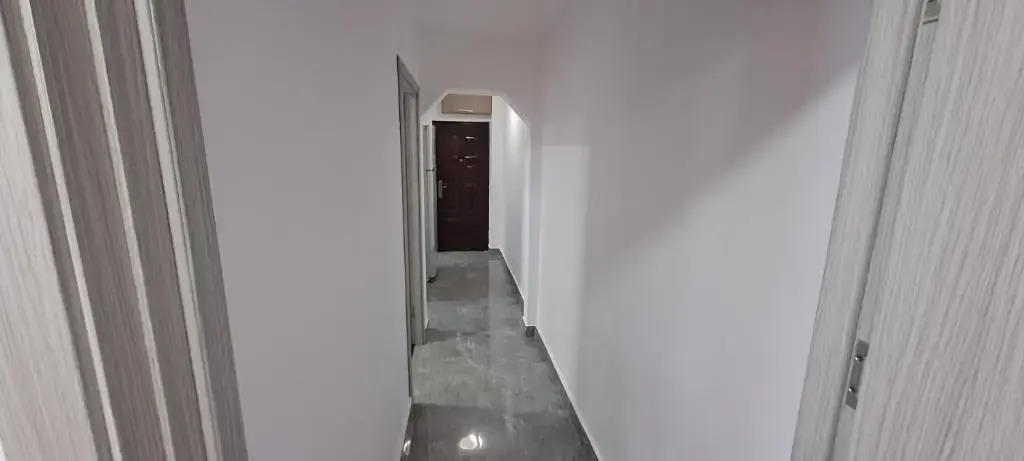 Apartament Bratu strada Rozelor Etaj 3