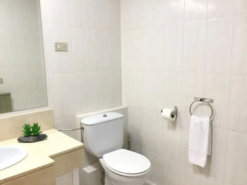 Euskalduna by Forever Rentals. 2 Bedroom Apartment With Wifi. Gran Via