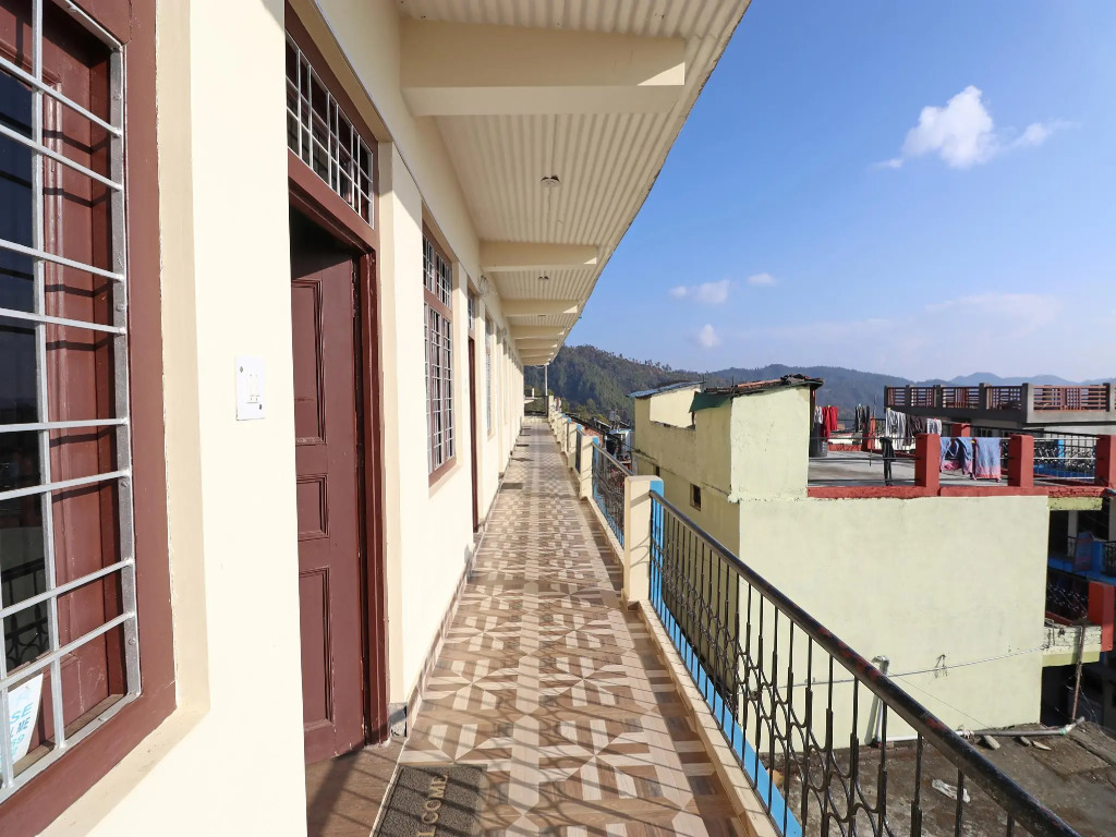 OYO 28100 Rajveer Guest House