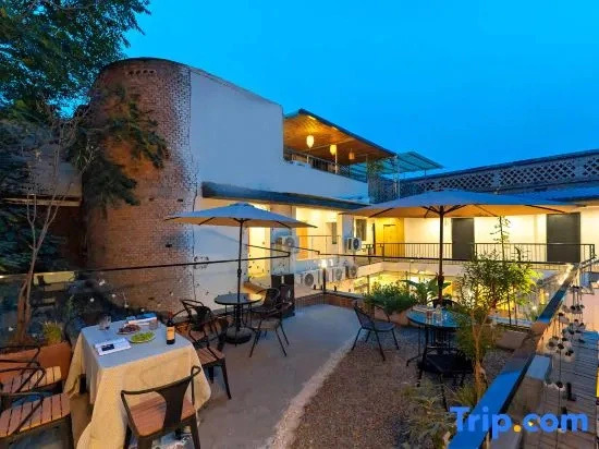 Liangyi Hostel by Luoyang’s Liren Alley