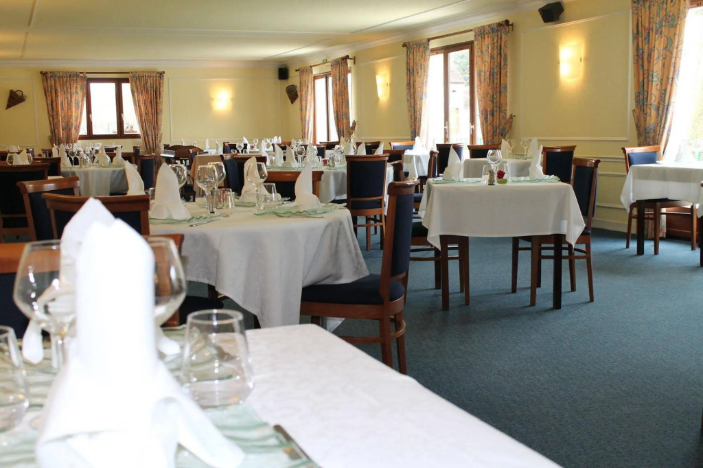 Logis Hotel Restaurant de lAbbaye