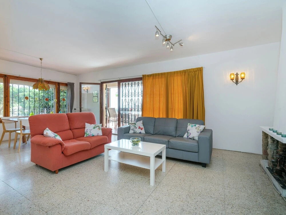 Quaint Apartment in Lloret de Mar near Sea