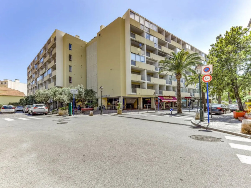La Meridienne 27693