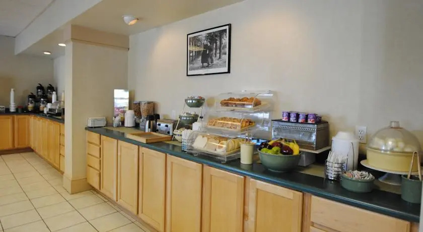 Quality Inn Groton