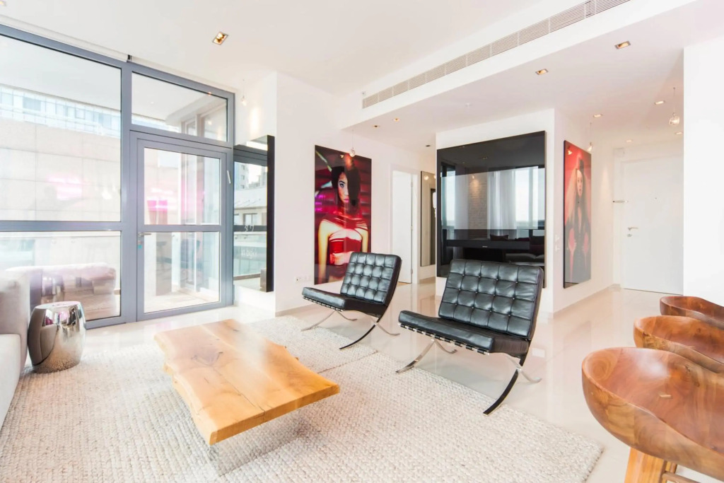 4 Bedroom Rotschild Tower