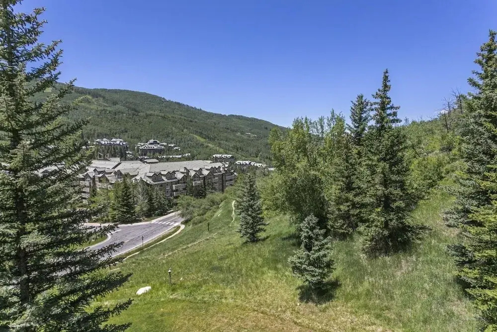 Beaver Creek 326 Kiva Condo easy access to Ski in/Ski Out by RedAwning