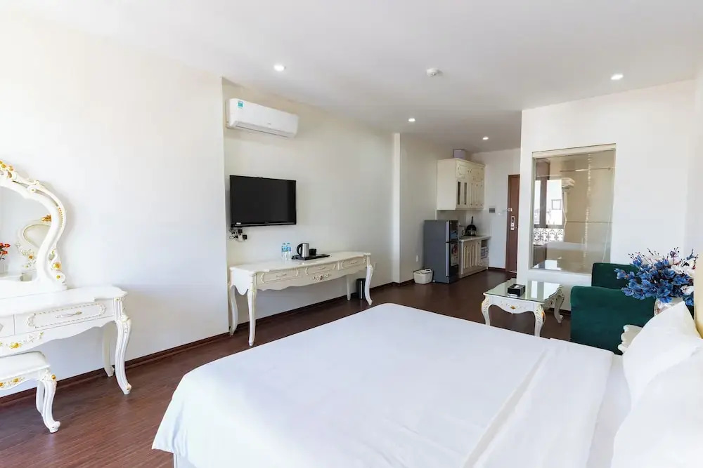 Grand Hill Hotel & Apartment