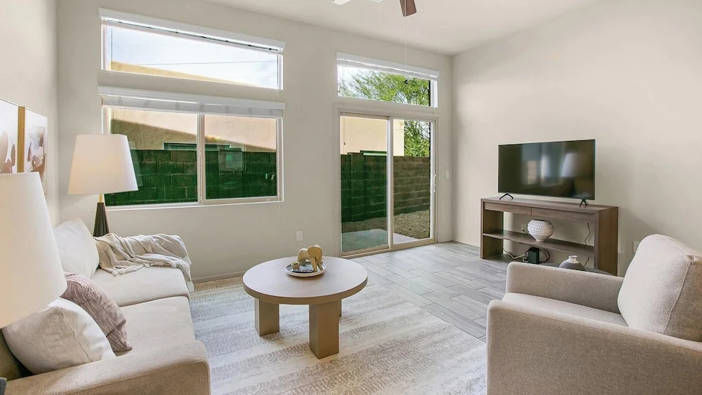Landing Apartments near Downtown Jacksonville