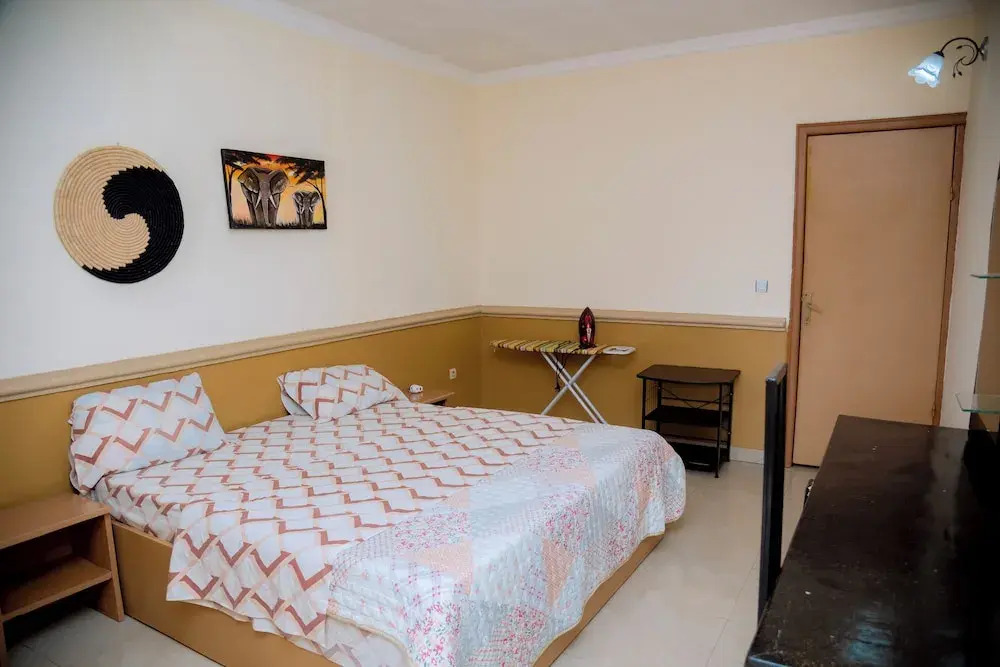 Vista Safaris Apartments