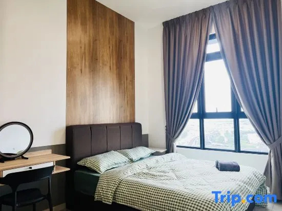 Parkland Residence Batu 11 MRT by AsHome