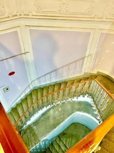 City Hall Apartment
