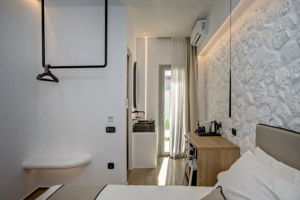 Levantes Luxury Suites I & II