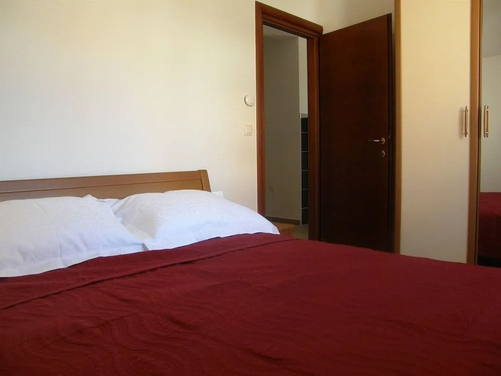 Apartments Rupe