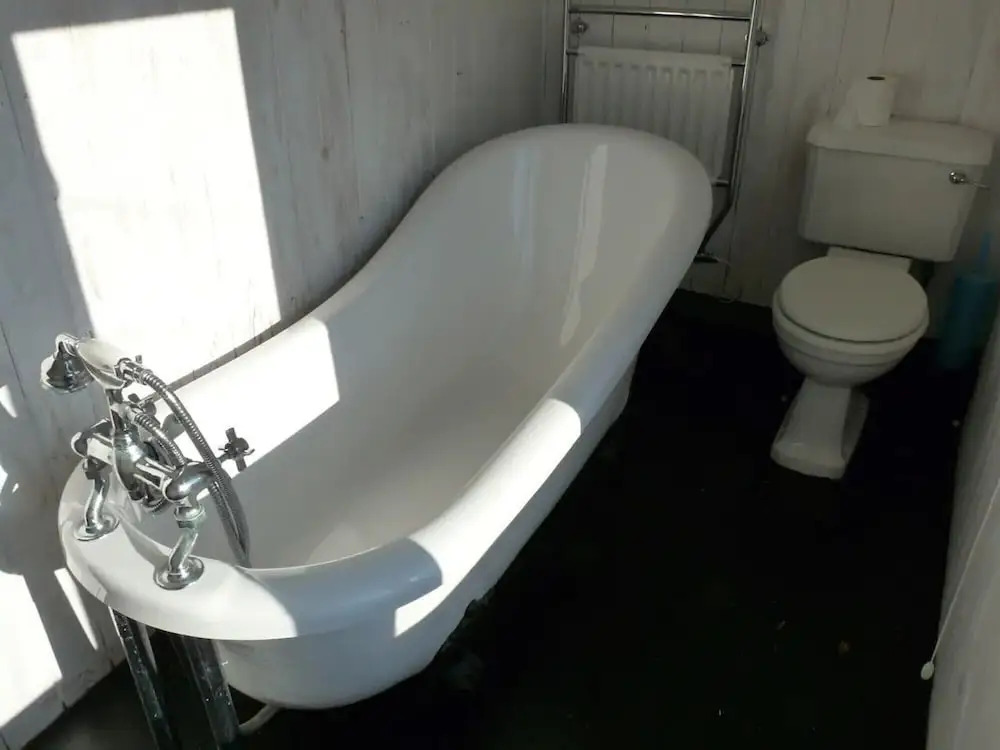 Beehive Cottage / 2-bed Home on Osea Island, Essex