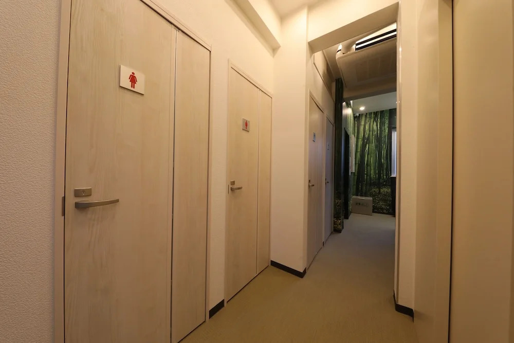 Shibuya Capsule Bamboo Hotel