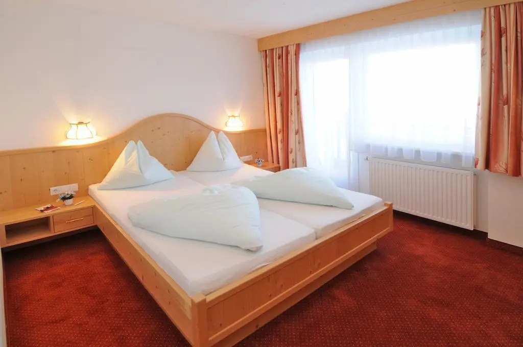 Apartmenthaus Enzian Hochsölden