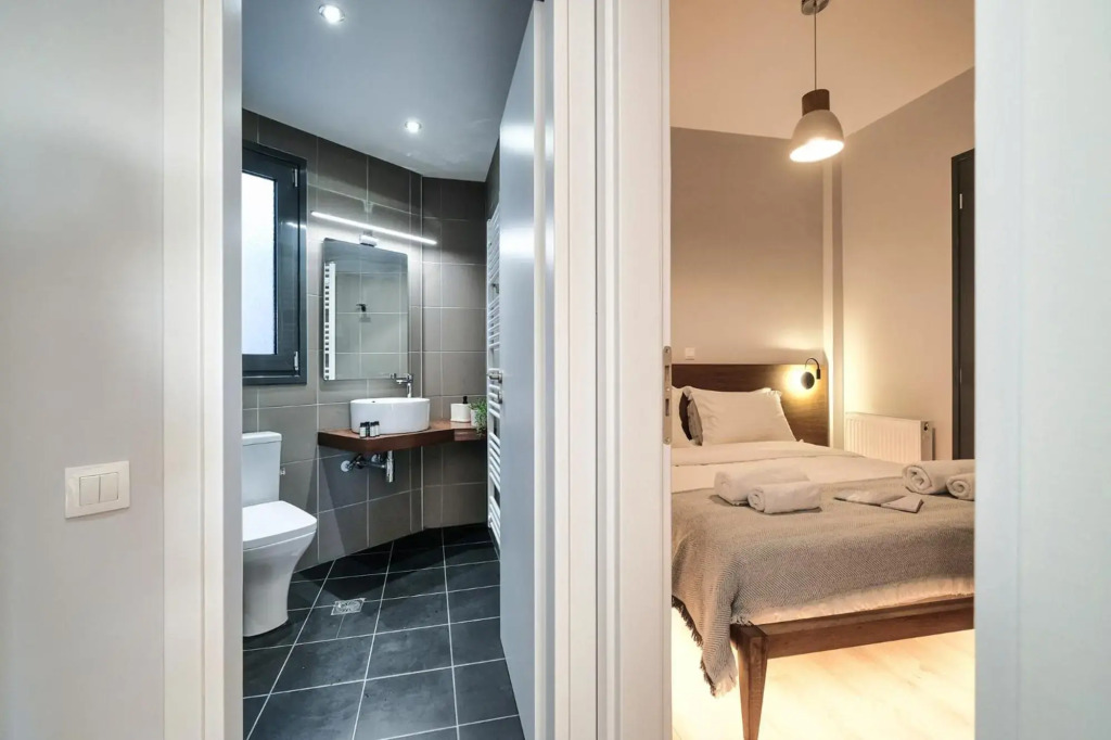 Strefi Hill Suites